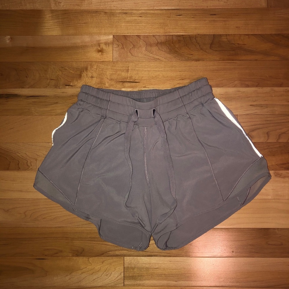 Lululemon Gray Hotty Hot Shorts-Long, Size 2